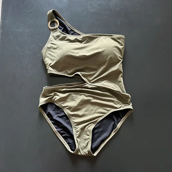 Banana republic factory swimsuit.  Size M. - Picture 3 of 3